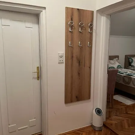 Guest Radic 3 Apartamento